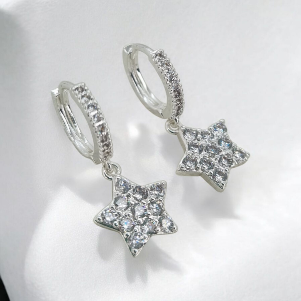 Producto - Aros acero blanco argollita strass colgante estrella entera strass