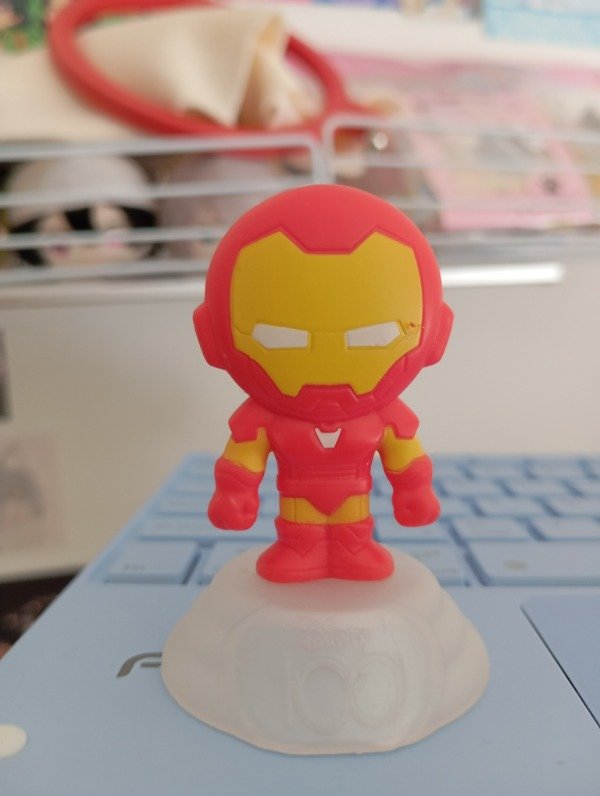 Producto - Figura Iron man 100 años Disney Mcdonalds
