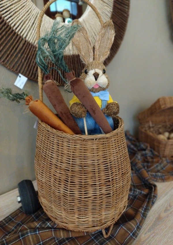 Producto - CARRITO DE RATAN C/RUEDAS