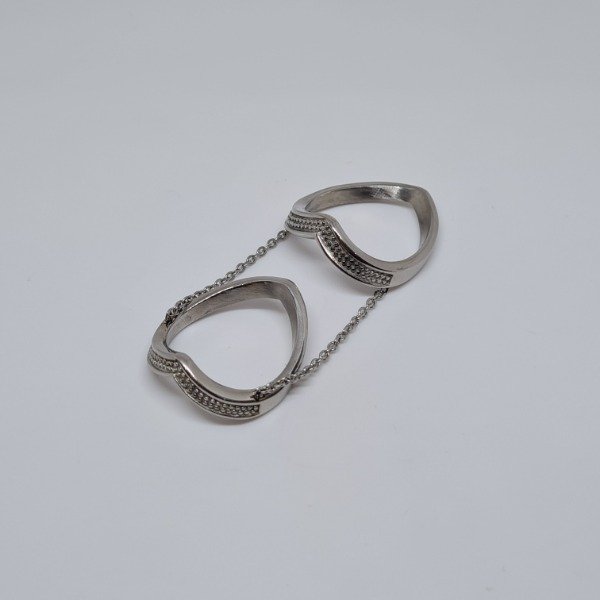 Producto - Anillo doble en v con cubic