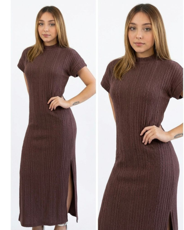 Producto - VESTIDO LARGO DE LANILLA CON TAJO EN PIERNA D