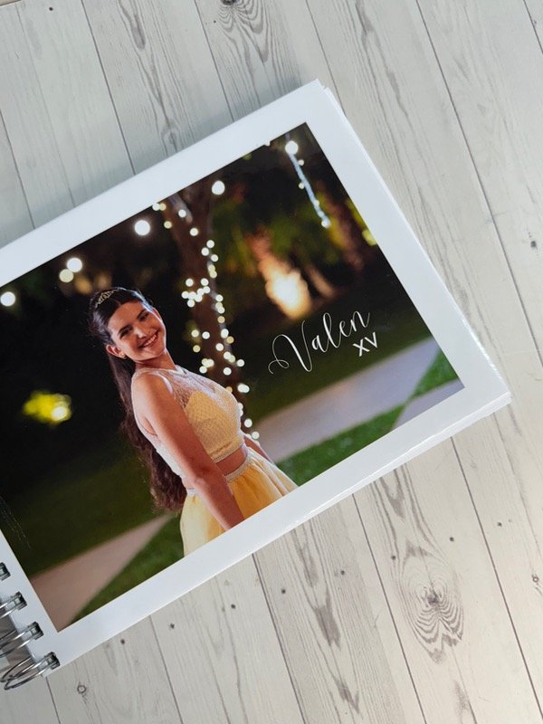 Producto - 15 años - Foto entera en cada pagina