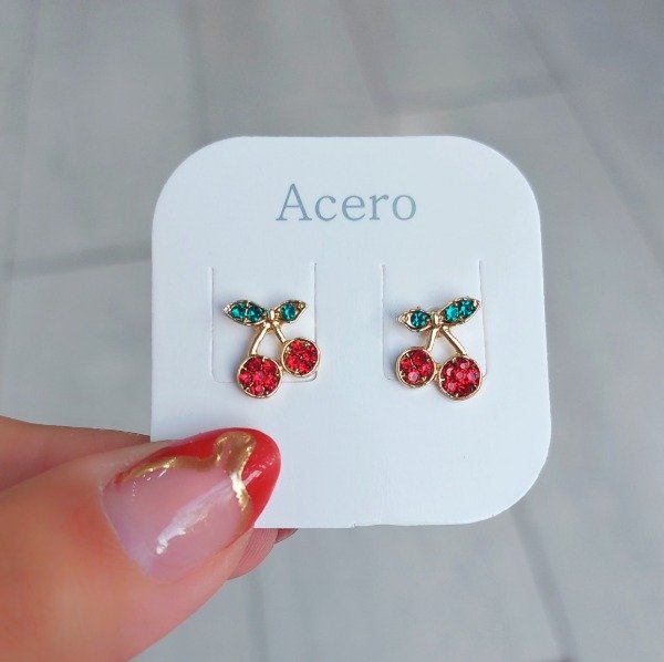 Producto - Aros pasantes cerzas cubics rojo
