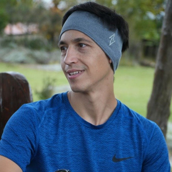 Producto - Vincha ancha Micropolar con orejera Pulso y Acción Gris