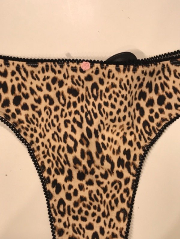 Producto - Bombacha VICTORIA'S SECRET animal print NUEVA c/etiqueta Talle L- PRECIO: 40X - 1