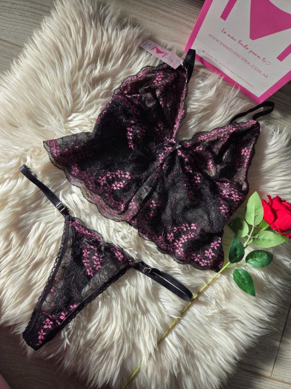Producto - Top forrado JULIETA con less regulable, diseño exclusivo ByEmme
