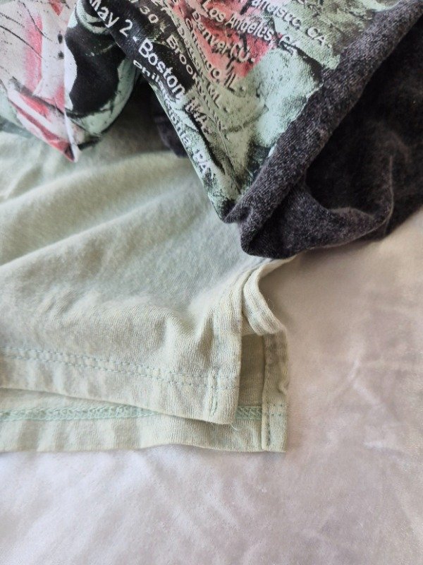 Producto - REMERA PETALS - 1