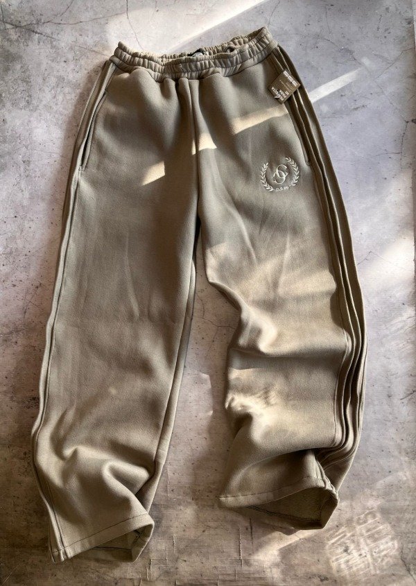 Producto - JOGGER ADIKA
