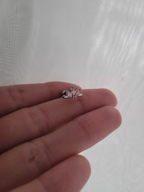 Producto - Piercing hélix media flor tornasol AQ