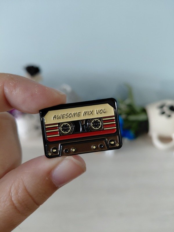 Producto - Pin metalizado - Cassette "Awesome mix vol" #1547