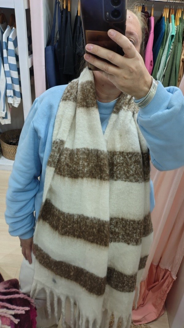 Producto - BUFANDON NUBE 3