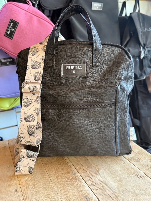 Producto - Mochi Sofía tira flor