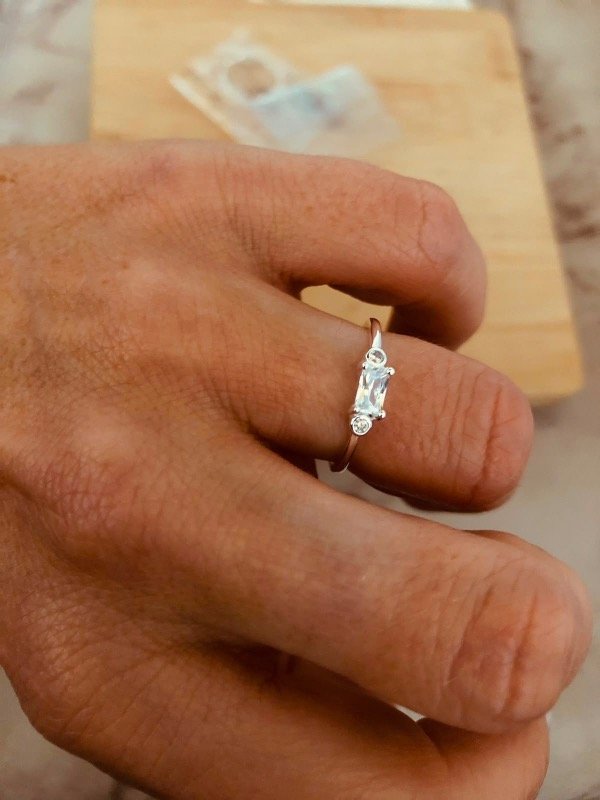 Producto - Anillo cintillo cuadrado micropave Plata 925