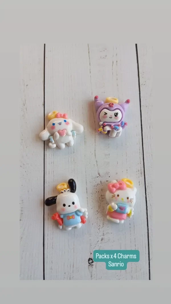 Producto - PACK X 4 CHARMS GRANDES SANRIO