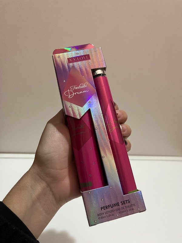 Producto - Set de Perfume + Crema 8
