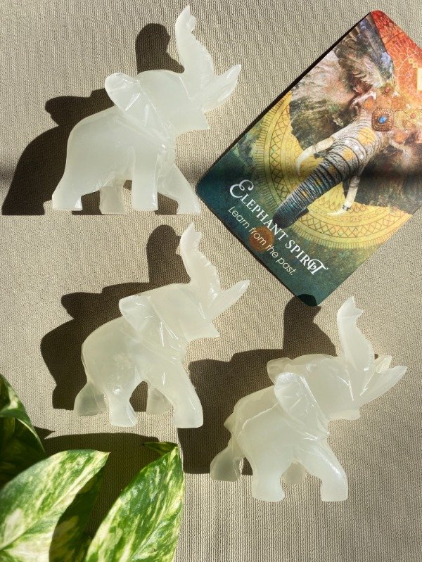 Producto - Tótem Elefante - Ónix Blanco