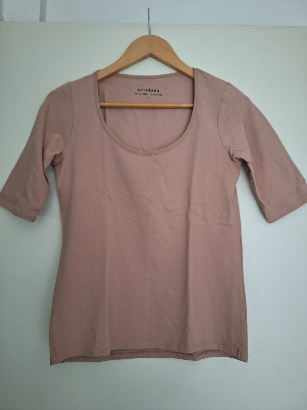 Producto - Remera nude Akiabara