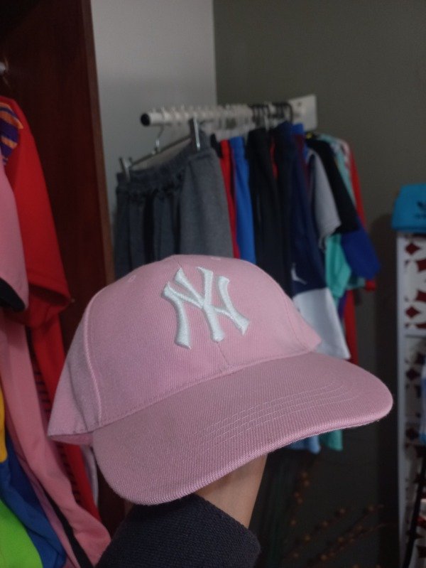 Producto - Gorra NY rosa