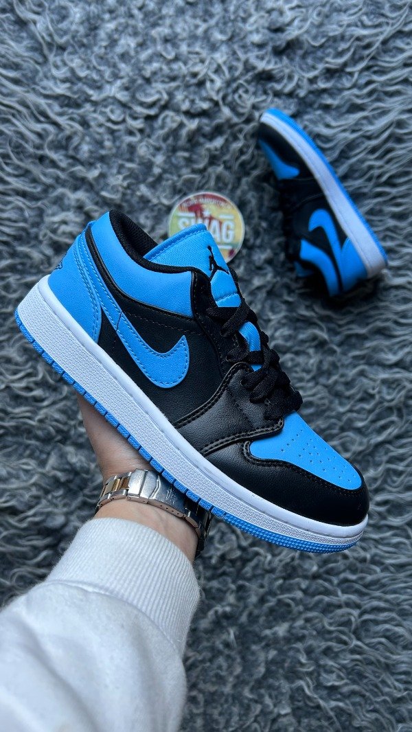 Producto - JORDAN RETRO 1 LOW UNIVERSITY BLUE - 0