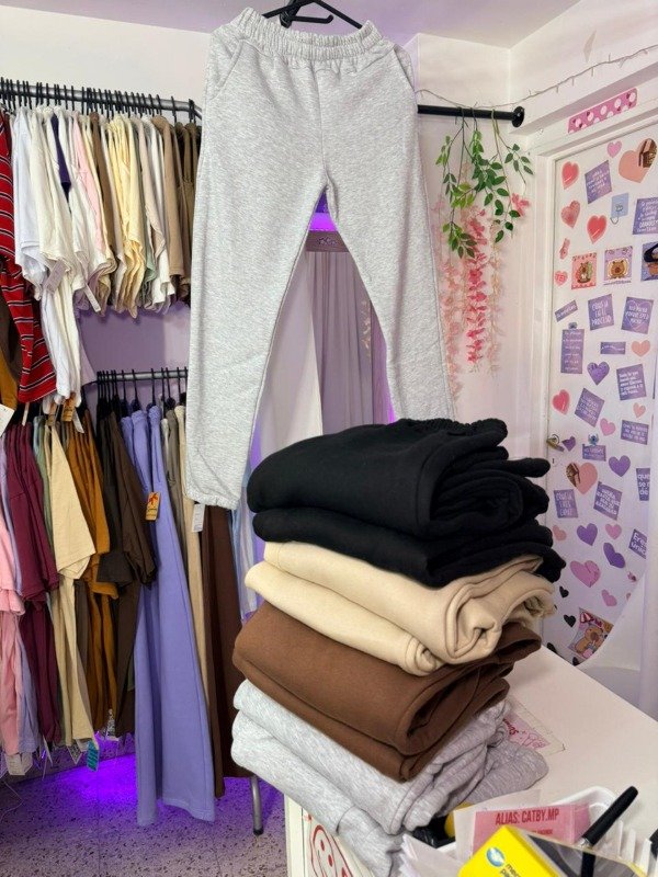 Producto - Jogger Liso Premium
