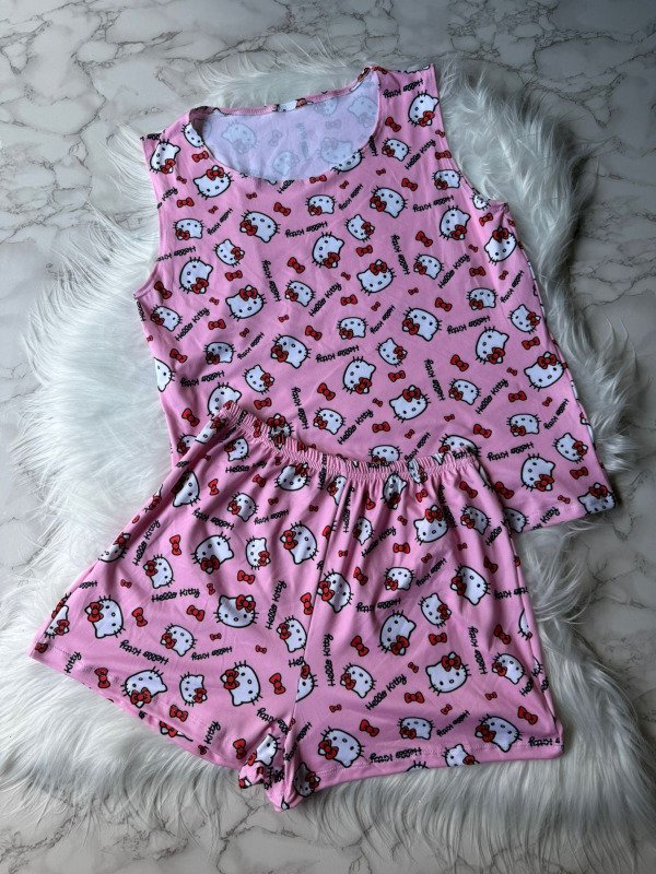 Producto - Pijama corto de short y musculosa ancha - Kitty Rosa