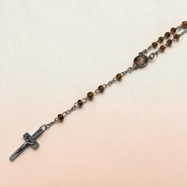 Producto - ROSARIO CHICO CON CUENTAS MARRON CON CENTRO DE JESUS MISERICORDIOSO - ROS#99 - 1
