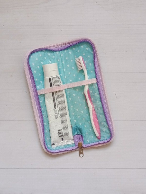 Producto - Estuche Cleo margaritas - 2