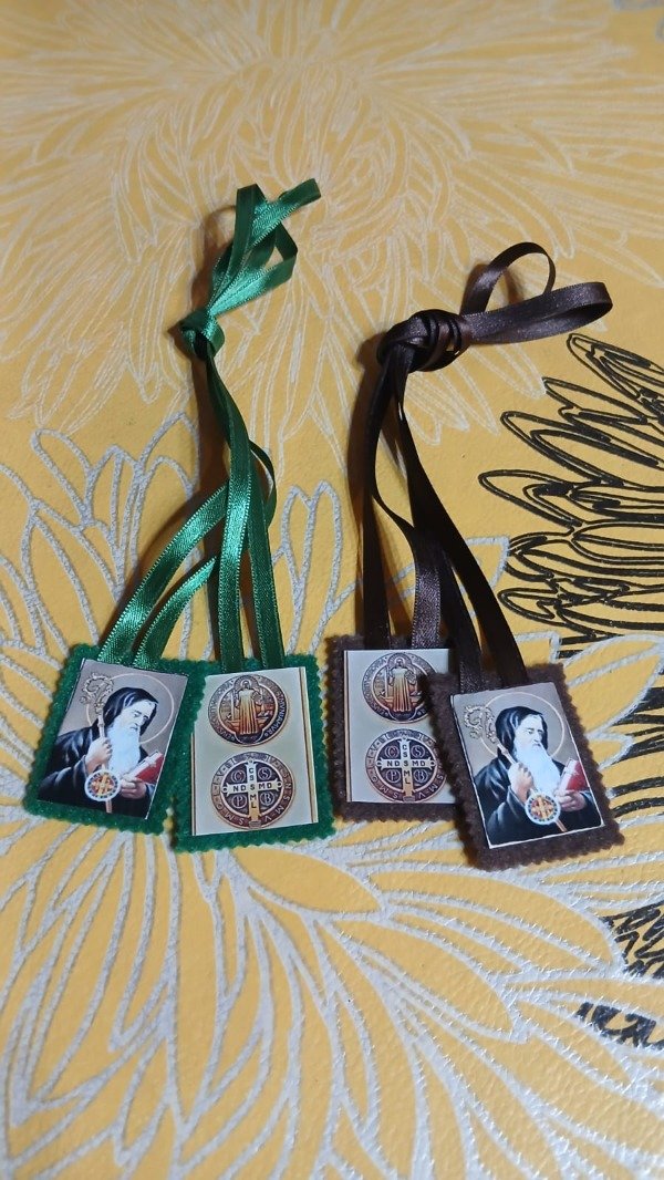 Producto - ESCAPULARIOS sin explicación