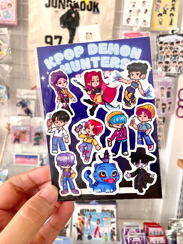 Producto - Plancha de Stickers KPOP DEMON HUNTERS