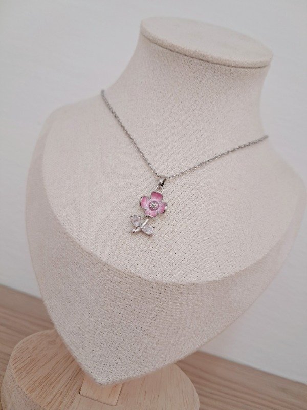 Producto - Collar florcita