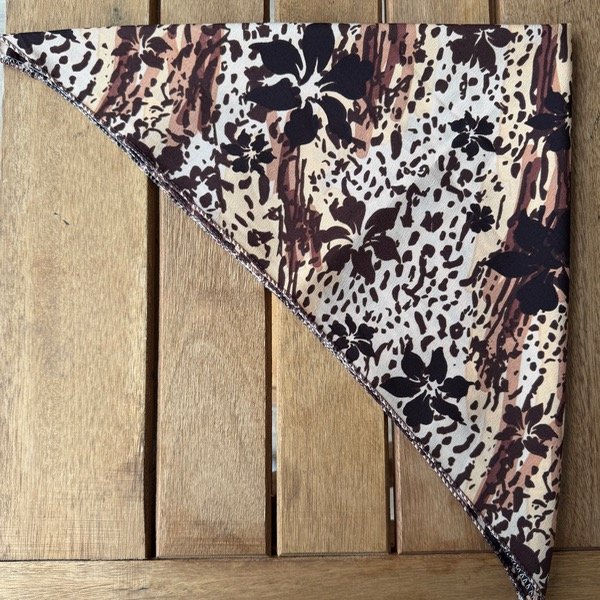 Producto - Pañuelo hawai marron