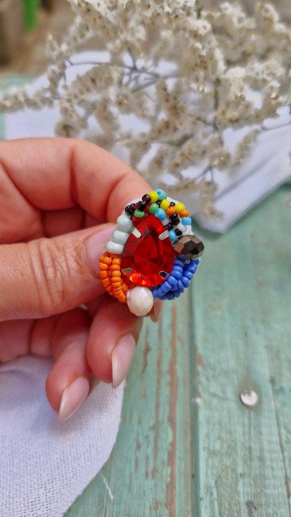 Producto - Prendedor Millie rojo