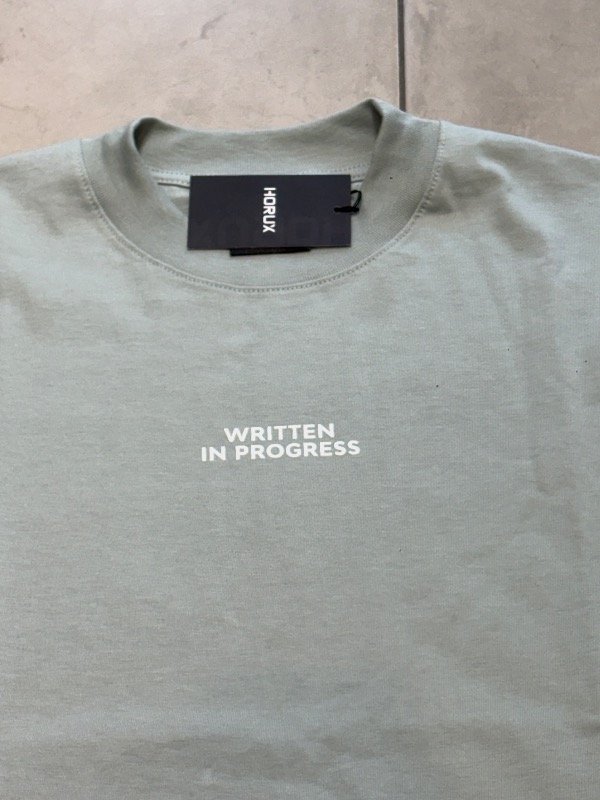 Producto - Remera Oversize Written