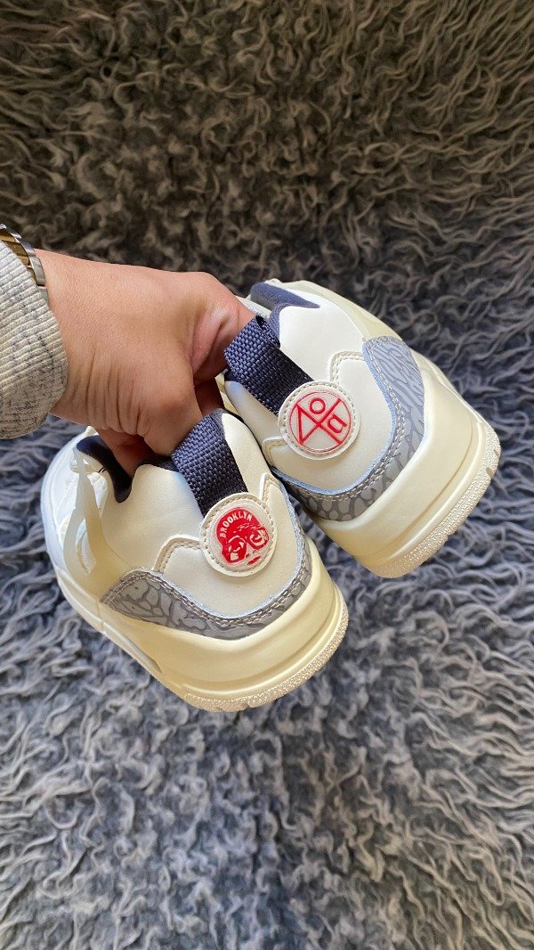 Producto - JORDAN RETRO SPIZIKE LOW COCONUT MILK - 2