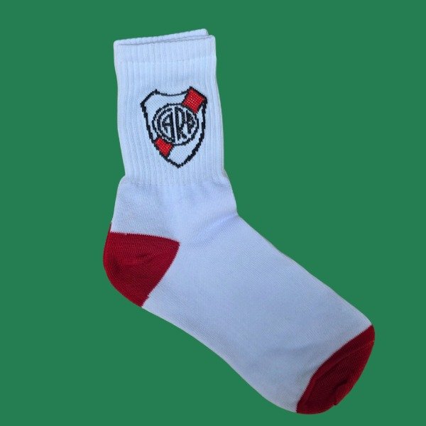 Producto - Medias-Intermedia "River"
