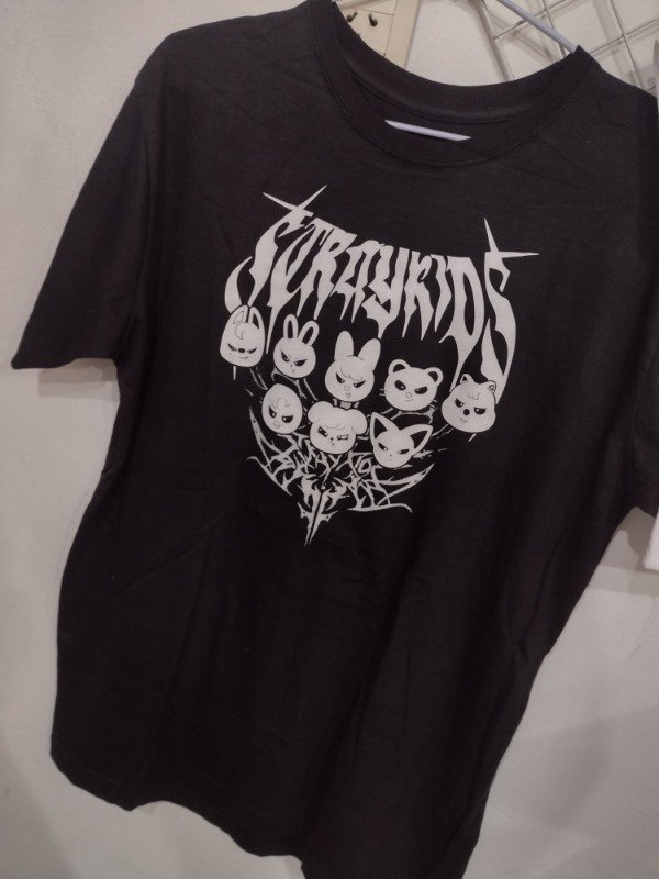 Producto - Remera evil skzoo