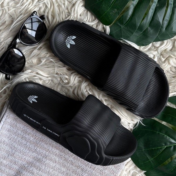 Producto - Adilette Importado Negro