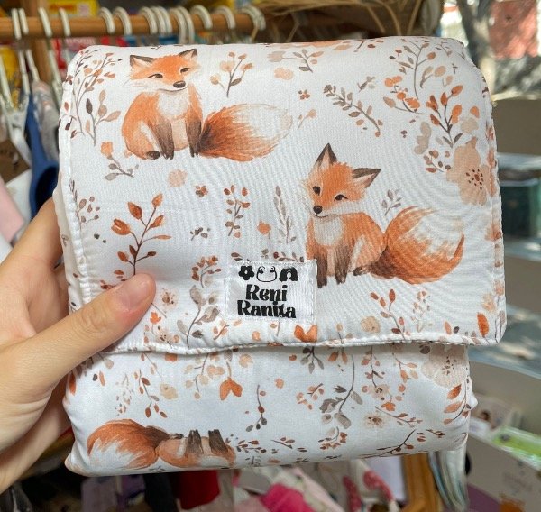 Producto - Cambiador XL con organizador y abrojo reni ranita zorrito