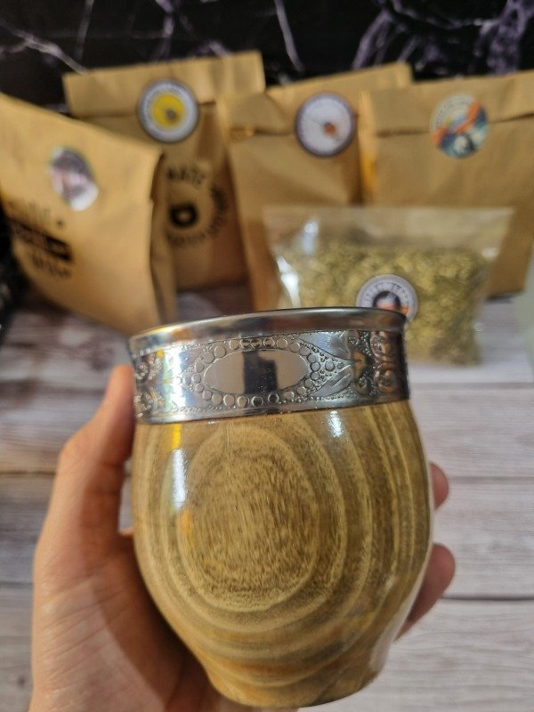 Producto - Mate Imperial de Algarrobo Laqueado con Virola de Alpaca - 7