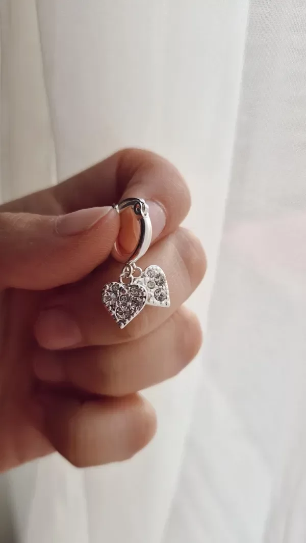 Producto - Argollitas 1cm con dijes varios con strass blanco AB - 0