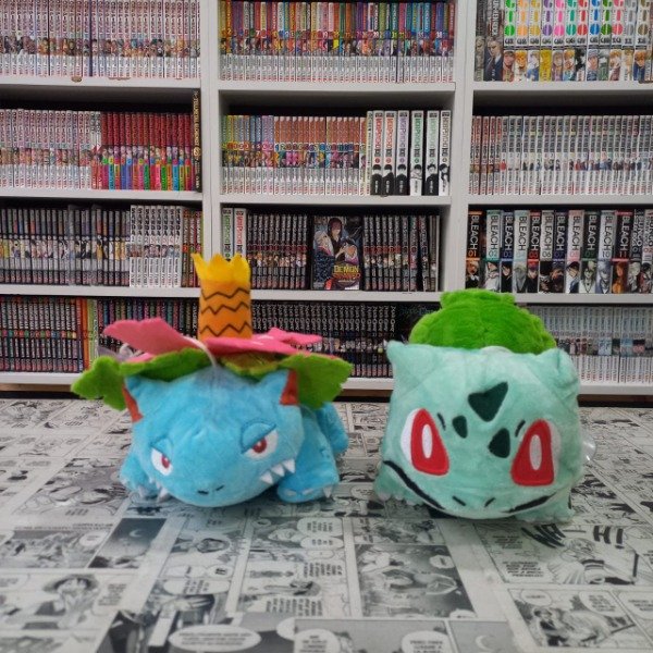 Producto - Peluche Evoluciones BULBASAUR - POKÉMON, 20cm (Por unidad)