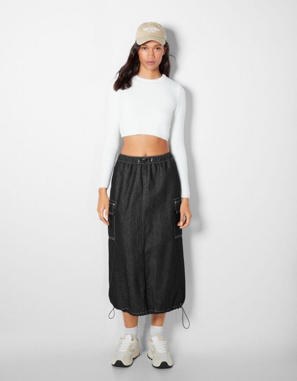 Producto - Falda Parachute Costuras Bershka Talle M