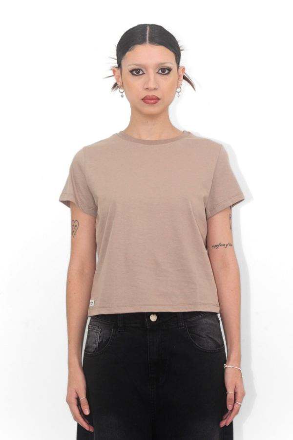 Producto - Remera Basic Habano