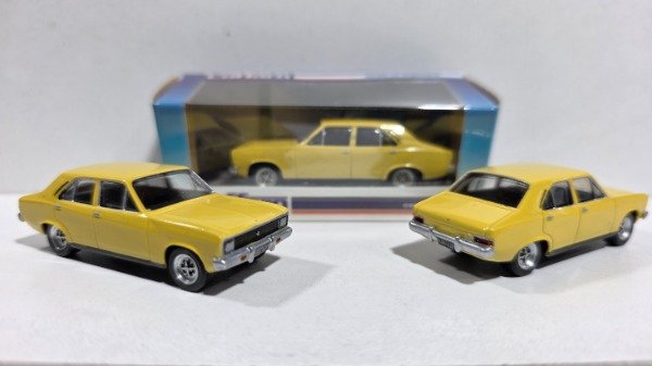 Producto - DODGE 1500 74  1/64 AMARILLO