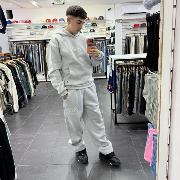 Producto - Conjunto Ice Gris