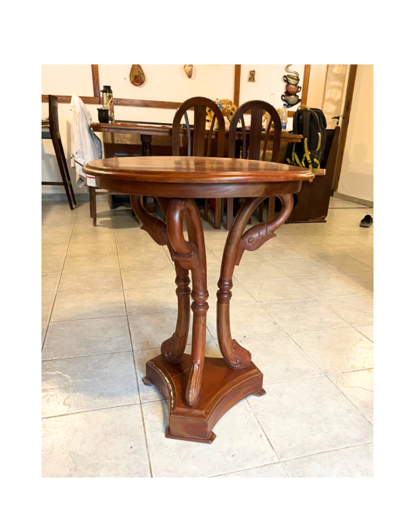 Producto - Mesita de arrime cisnes tallados	/ 70x55