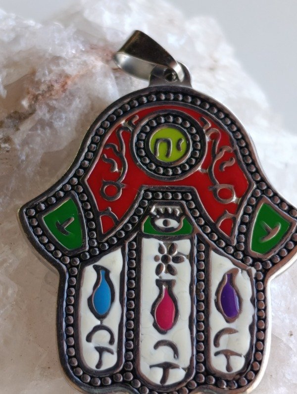 Producto - Dije acero quirúrgico mano de Fátima