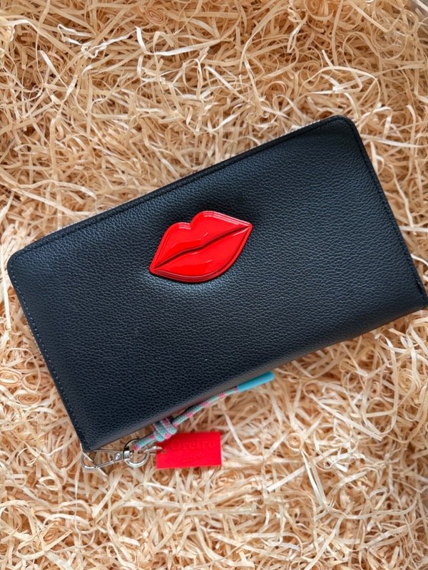 Producto - Maxibilletera Las Oreiro Negro Art 28295