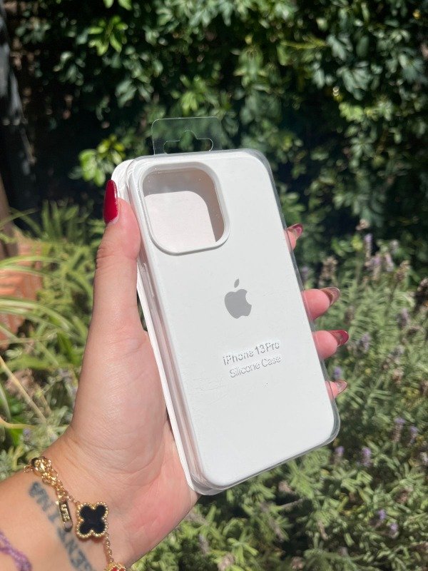 Producto - Iph 13 pro silicona case blanco