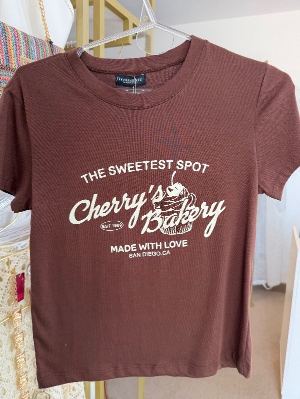 Producto - Remera cherry's bakery